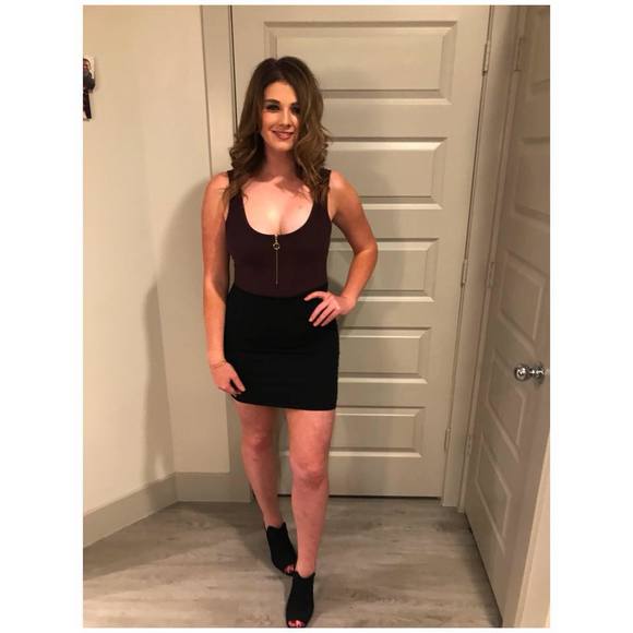 Meet your Posher, Meredith - Picture 1 of 1